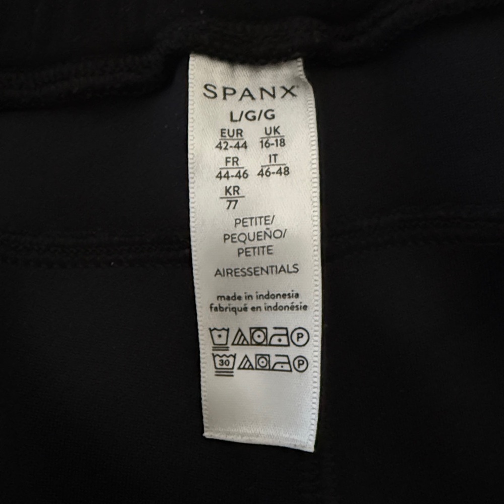 Spanx AirEssentials Black Womens Large Petite Pants - Picture 3 of 3